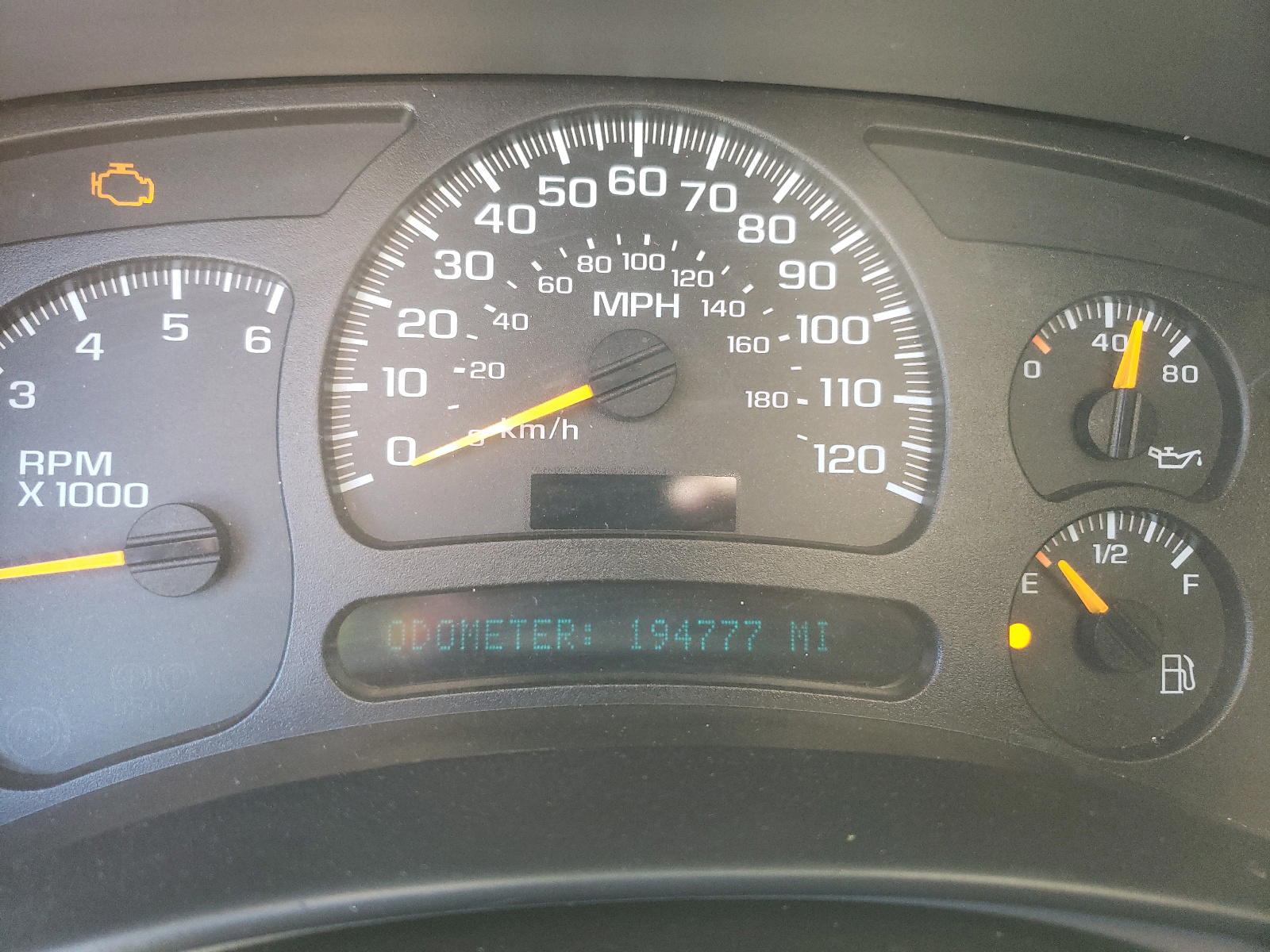 Photo 8 from auction – 2005 CHEVROLET SILVERADO with VIN 2GCEK13T651190023