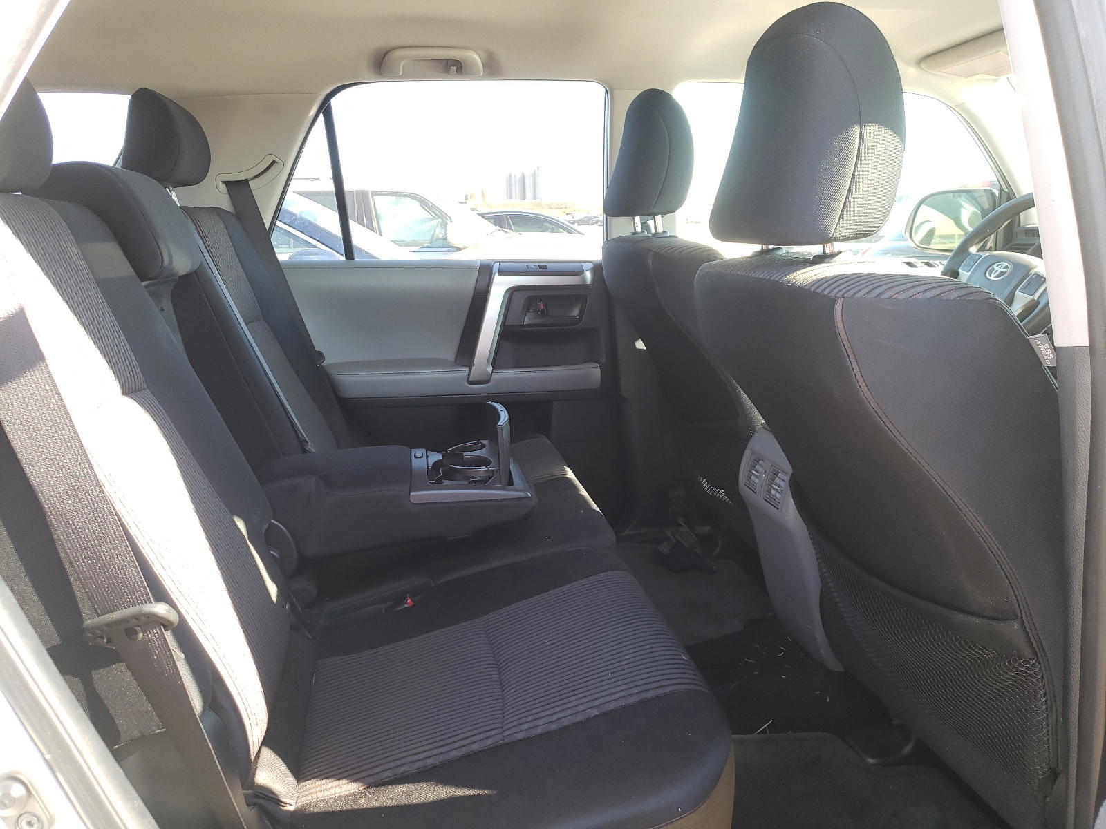 Photo 6 from auction – 2012 TOYOTA 4RUNNER SR with VIN JTEZU5JR8C5040626