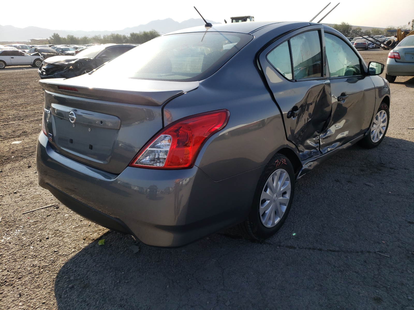 Photo 4 from auction – 2019 NISSAN VERSA S with VIN 3N1CN7AP8KL826929