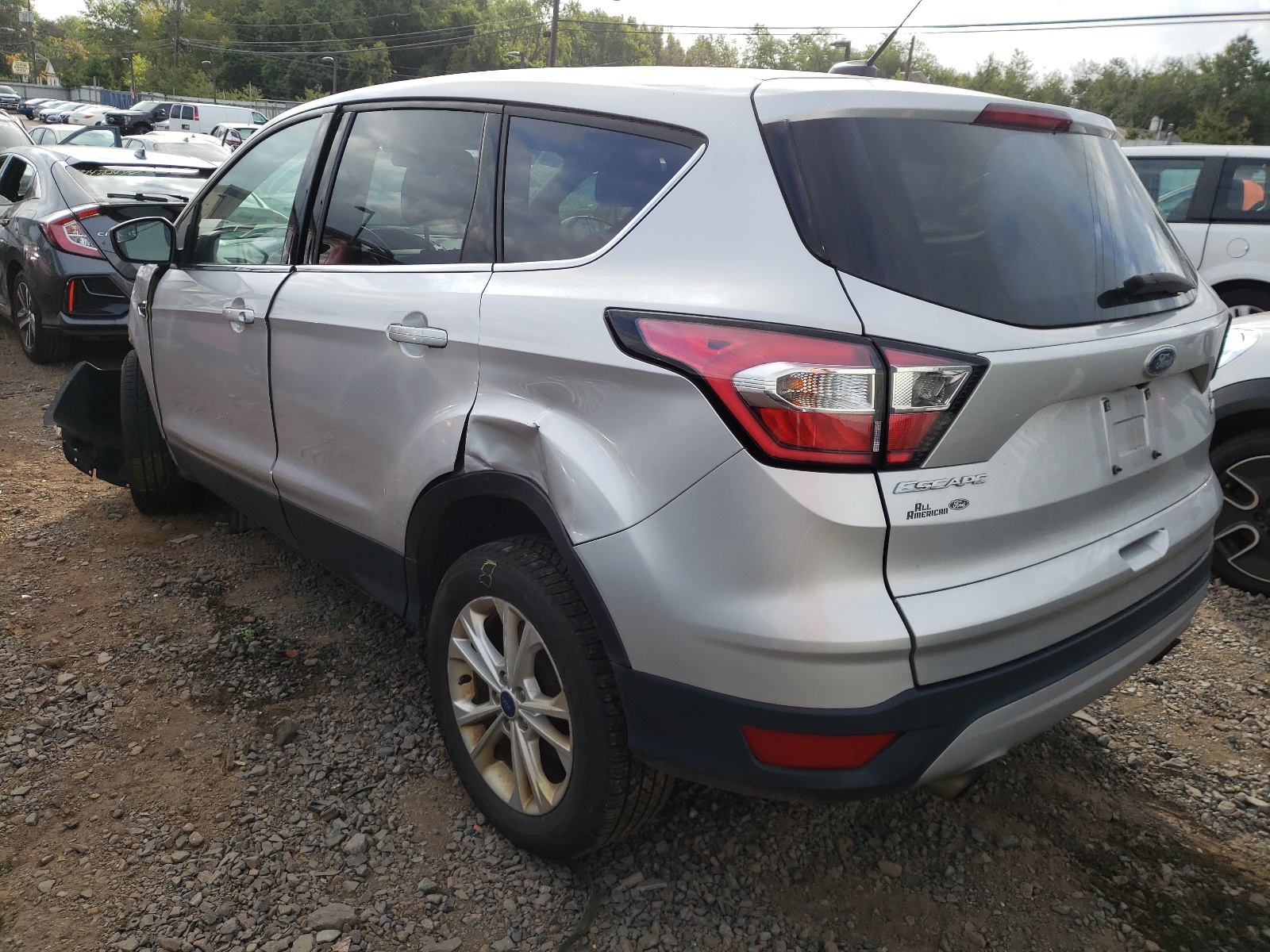 Zdjęcie 3 z aukcji – 2017 FORD ESCAPE SE z VIN 1FMCU9GD1HUC04207