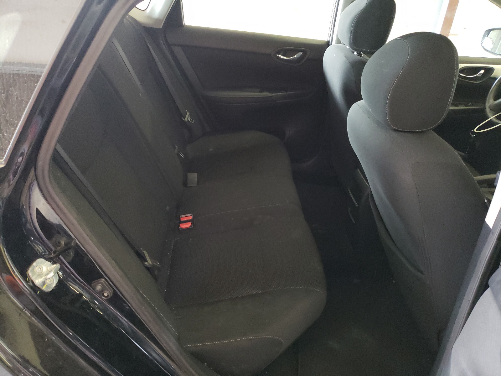 Photo 6 from auction – 2019 NISSAN SENTRA S with VIN 3N1AB7AP6KY217812