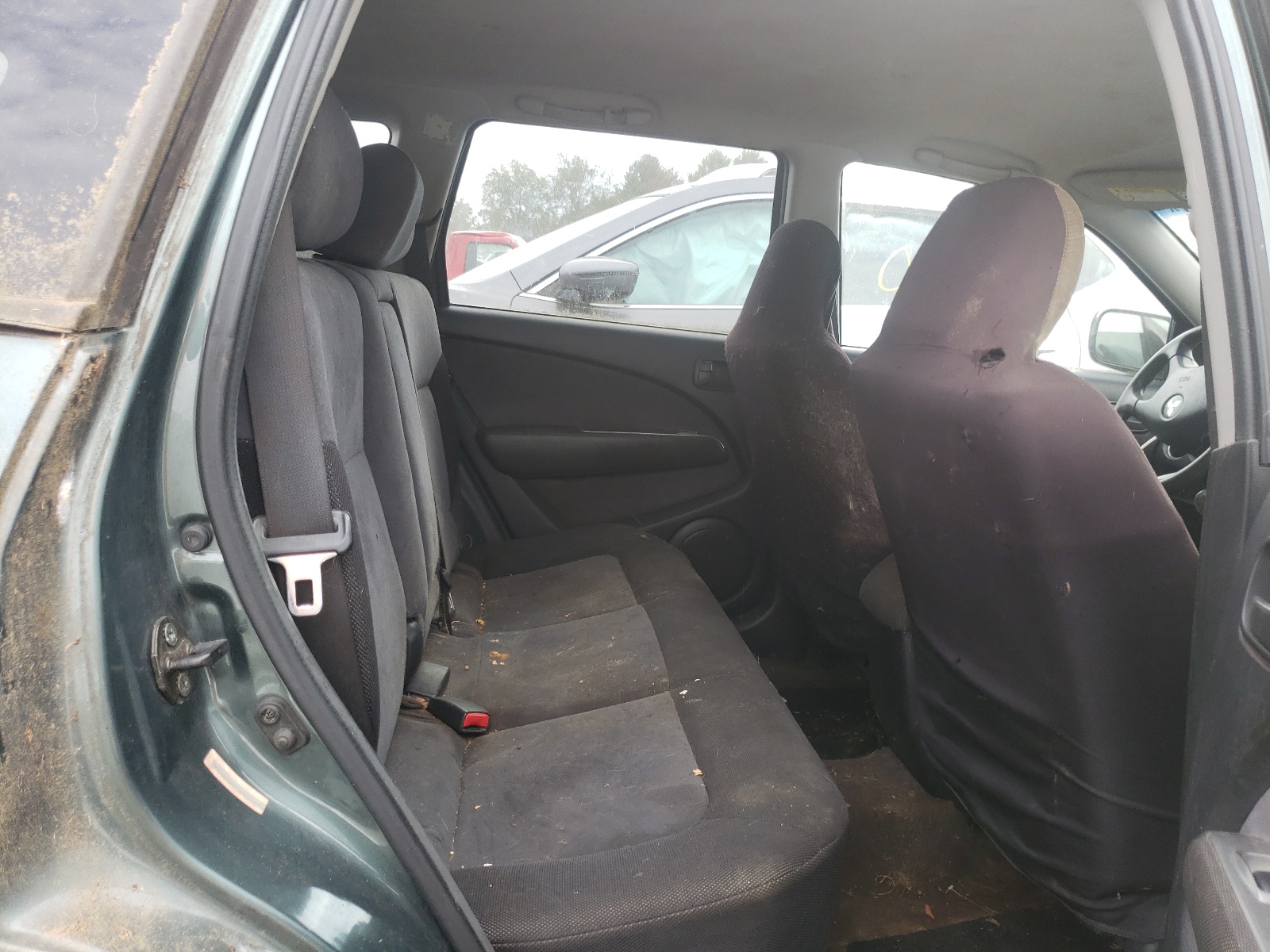 Photo 6 from auction – 2003 MITSUBISHI OUTLANDER with VIN JA4LZ31G03U026105