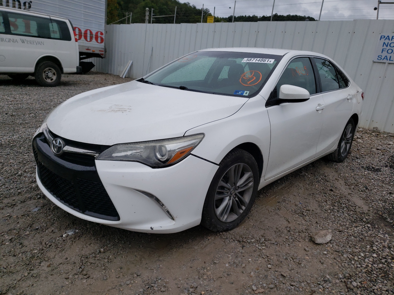 Photo 2 from auction – 2015 TOYOTA CAMRY LE with VIN 4T1BF1FK8FU905444