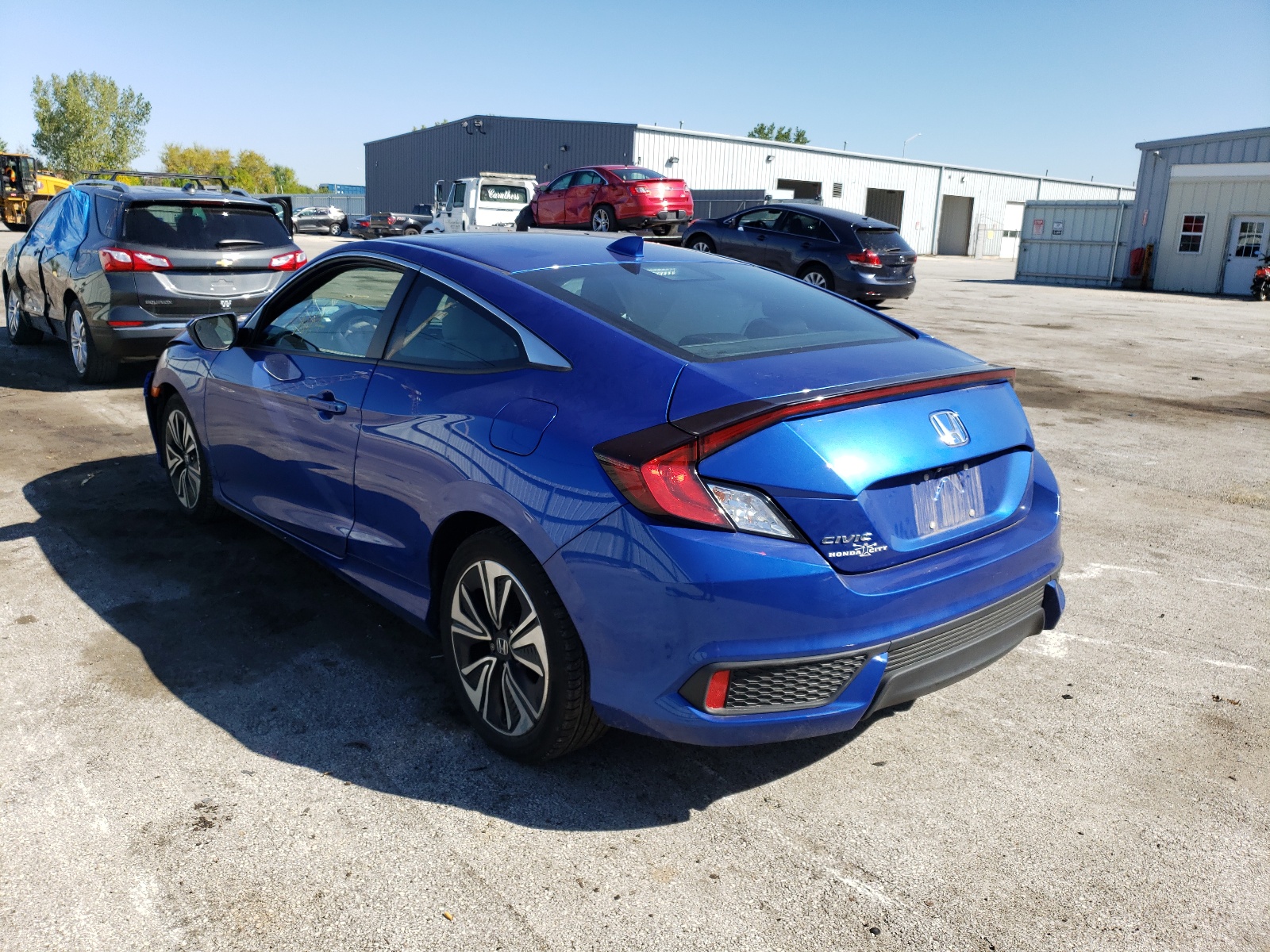 Photo 3 from auction – 2018 HONDA CIVIC EX with VIN 2HGFC3B36JH357210