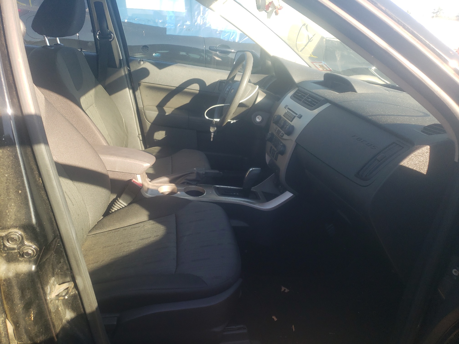 Photo 5 from auction – 2009 FORD FOCUS SE with VIN 1FAHP35N19W184272
