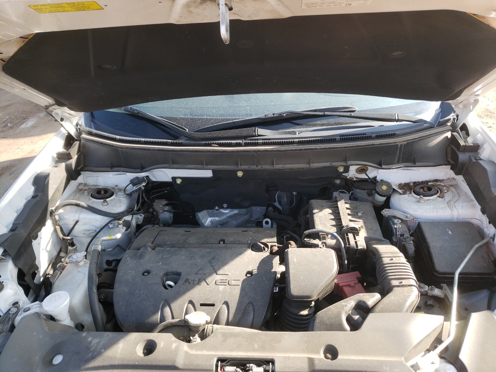 Photo 7 from auction – 2017 MITSUBISHI OUTLANDER with VIN JA4AR4AW2HZ027867