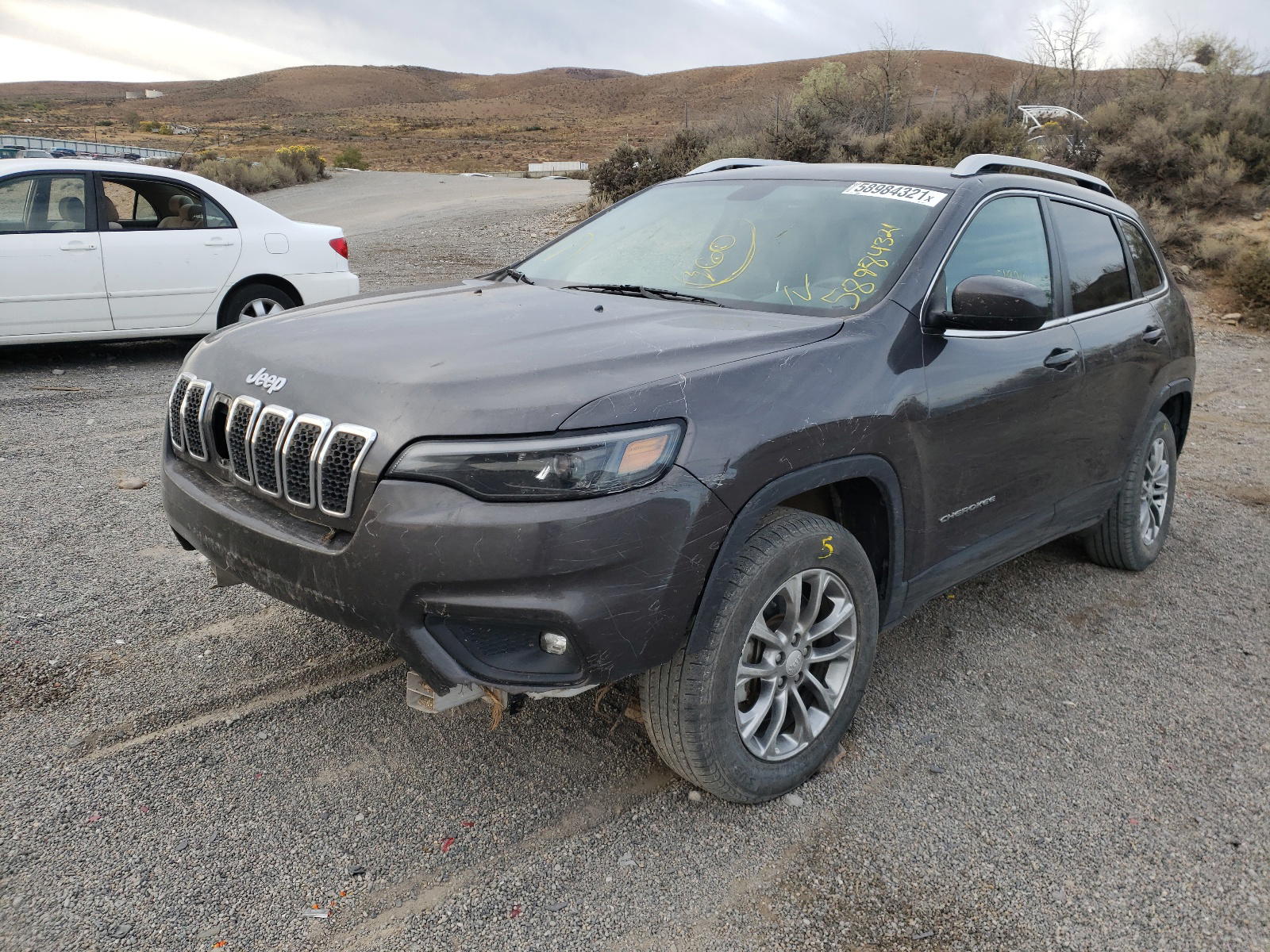 Photo 2 from auction – 2019 JEEP CHEROKEE L with VIN 1C4PJMLB4KD199128