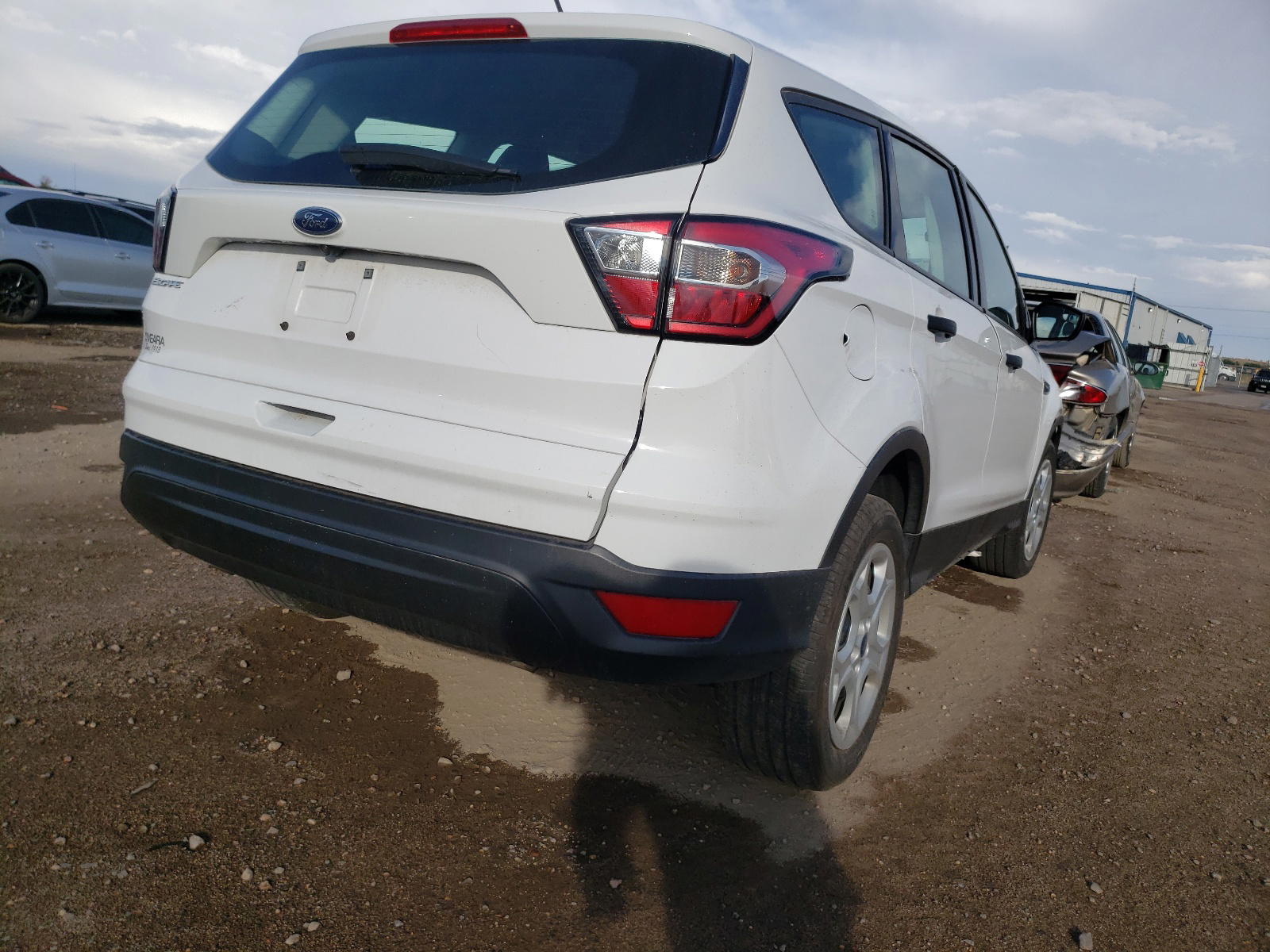 Photo 4 from auction – 2017 FORD ESCAPE S with VIN 1FMCU0F72HUE95520