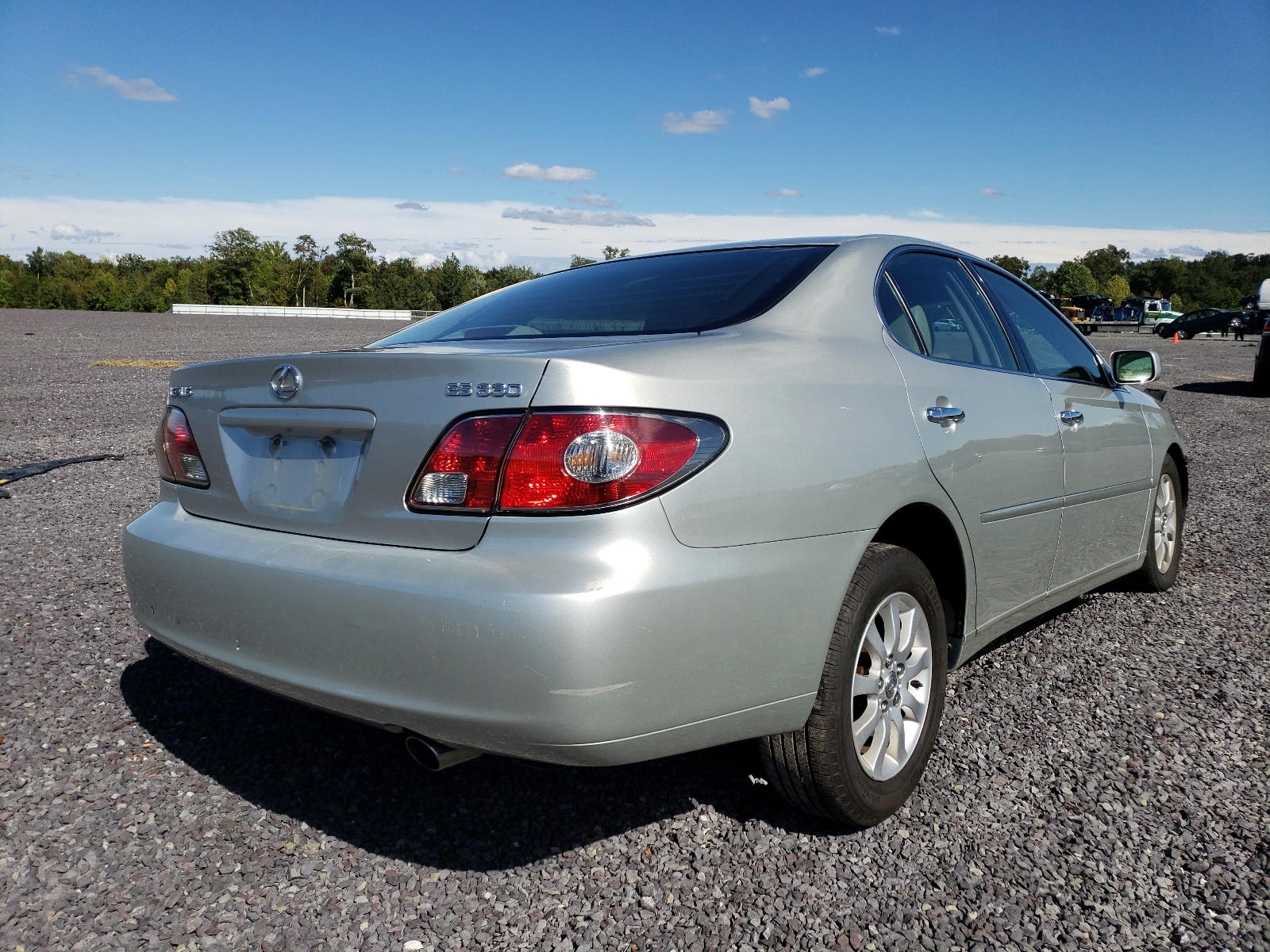 Photo 4 from auction – 2004 LEXUS ES 330 with VIN JTHBA30G445013300