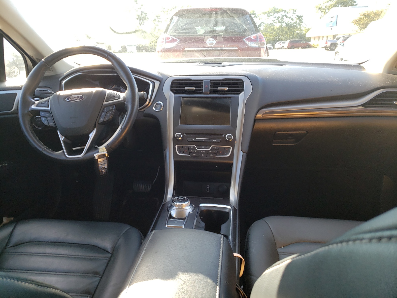 Photo 9 from auction – 2017 FORD FUSION SE with VIN 3FA6P0HD5HR311177