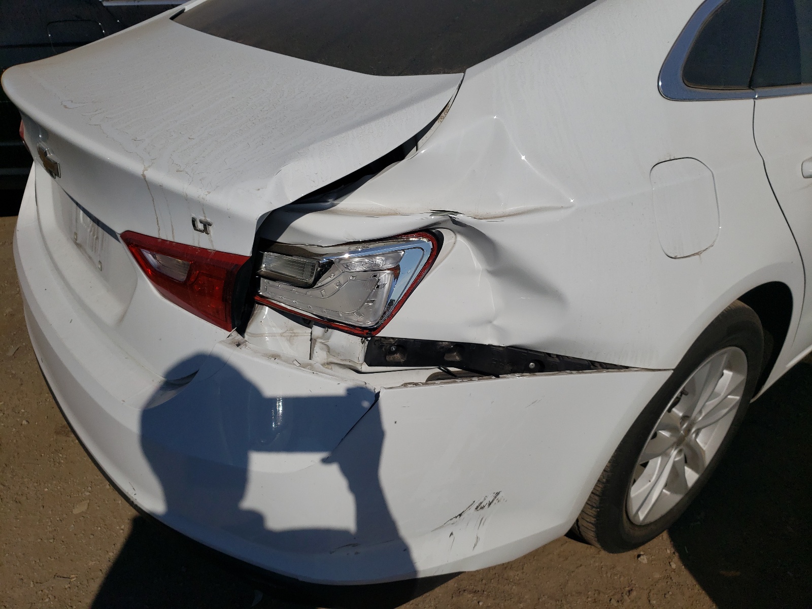 Photo 9 from auction – 2016 CHEVROLET MALIBU LT with VIN 1G1ZE5ST6GF310232