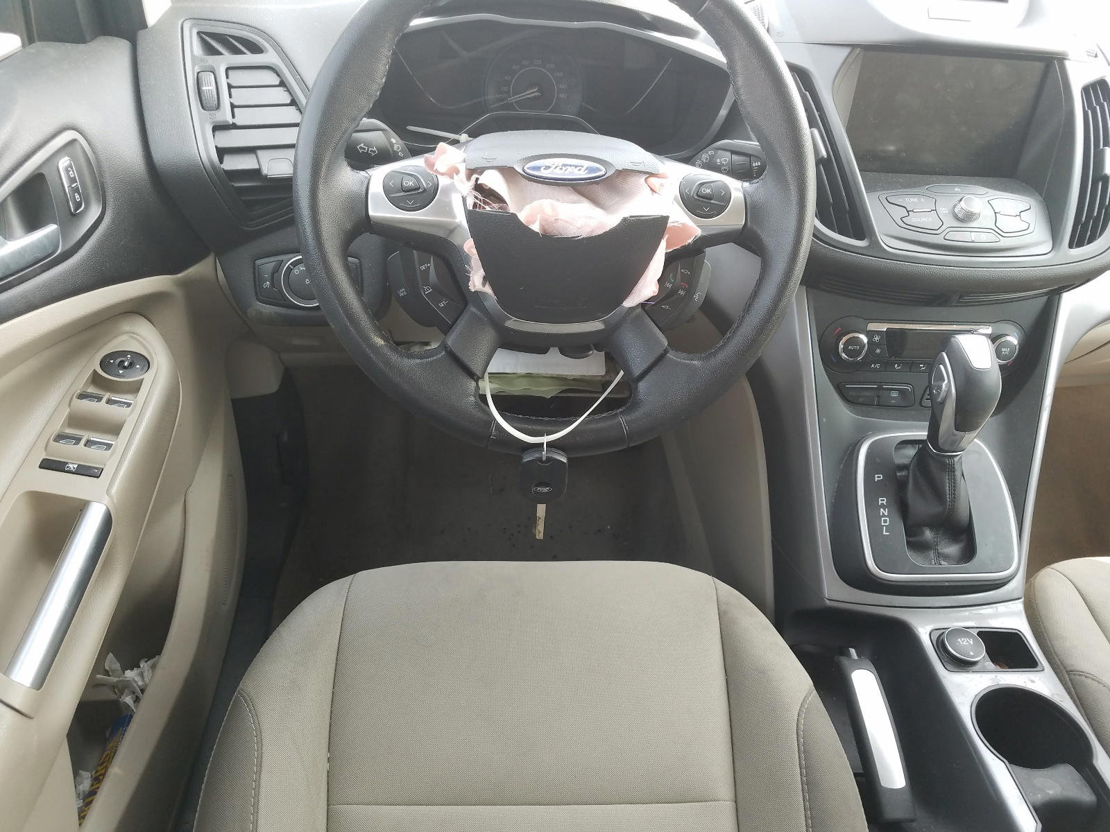 Photo 9 from auction – 2015 FORD C-MAX SE with VIN 1FADP5AUXFL115116