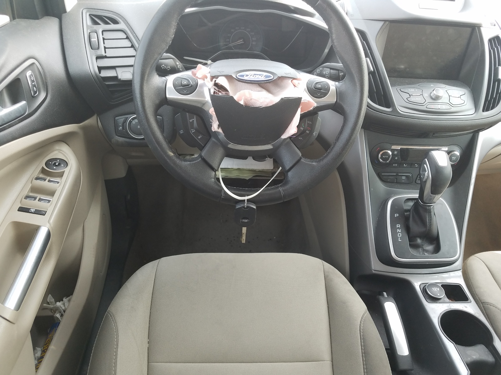 صورة رقم 9 من المزاد - 2015 FORD C-MAX SE مع VIN 1FADP5AUXFL115116