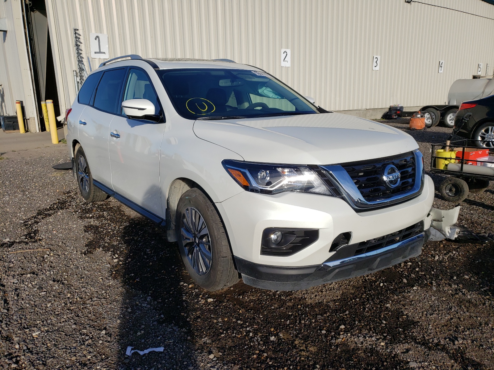 Photo 1 from auction – 2018 NISSAN PATHFINDER with VIN 5N1DR2MM8JC676756