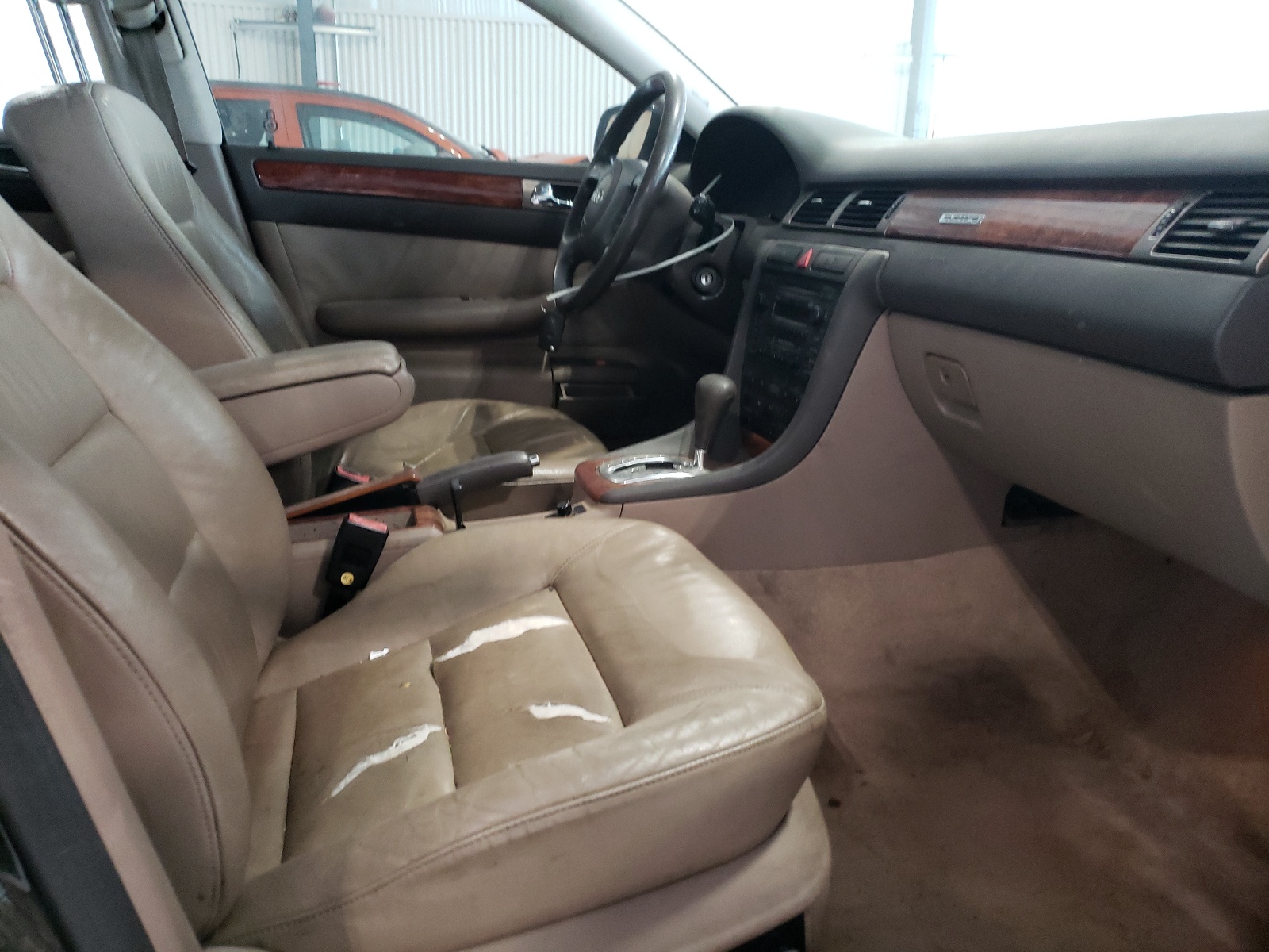 Photo 5 from auction – 2001 AUDI A6 2.8 QUA with VIN WAUEH54B01N030480