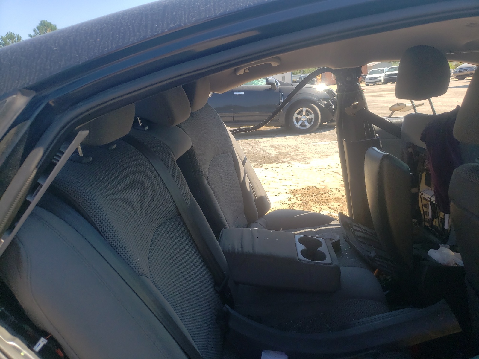 Photo 6 from auction – 2013 HYUNDAI SONATA with VIN 5NPEB4ACXDH736694
