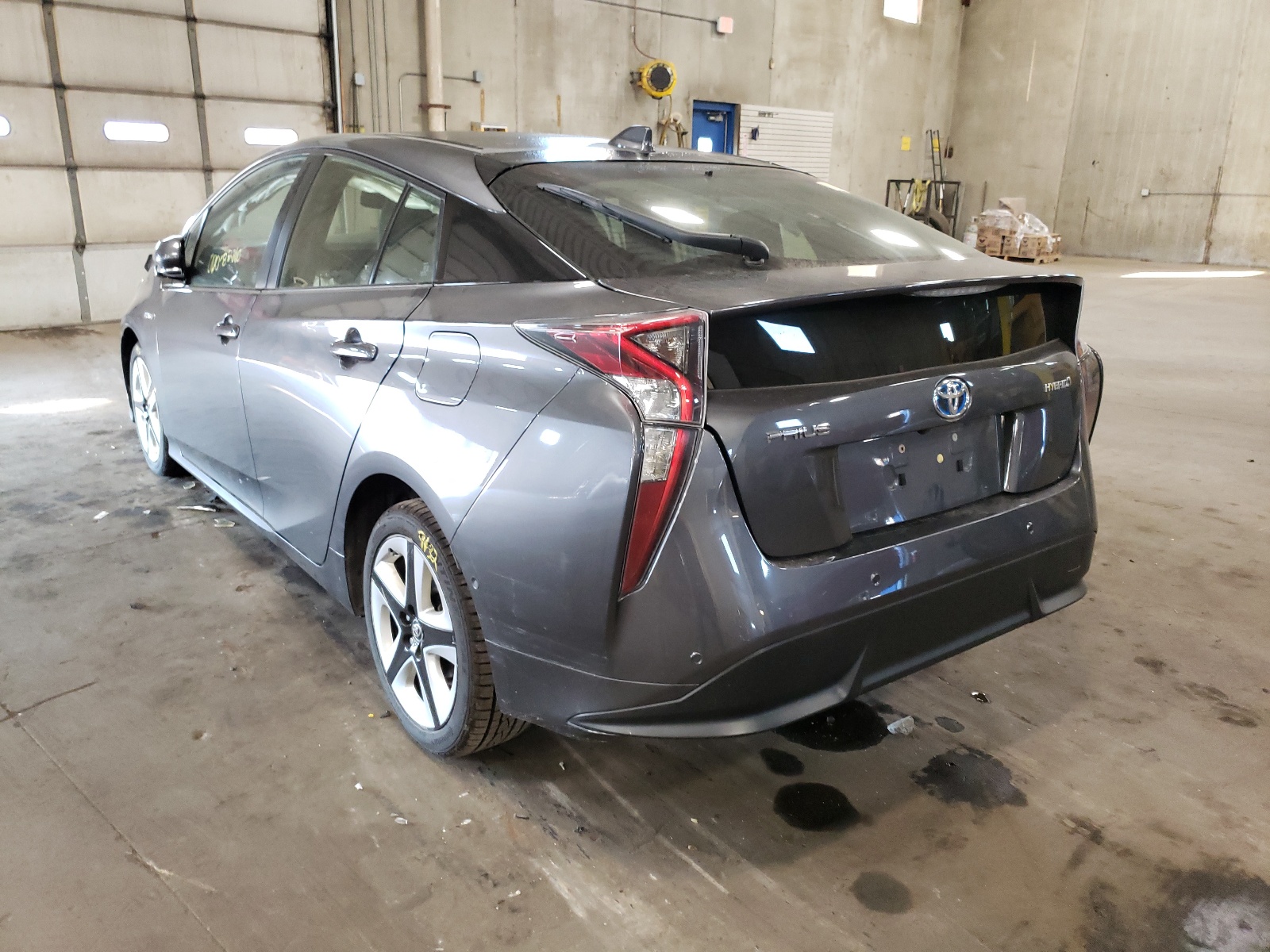 Photo 3 from auction – 2017 TOYOTA PRIUS with VIN JTDKARFU5H3048348