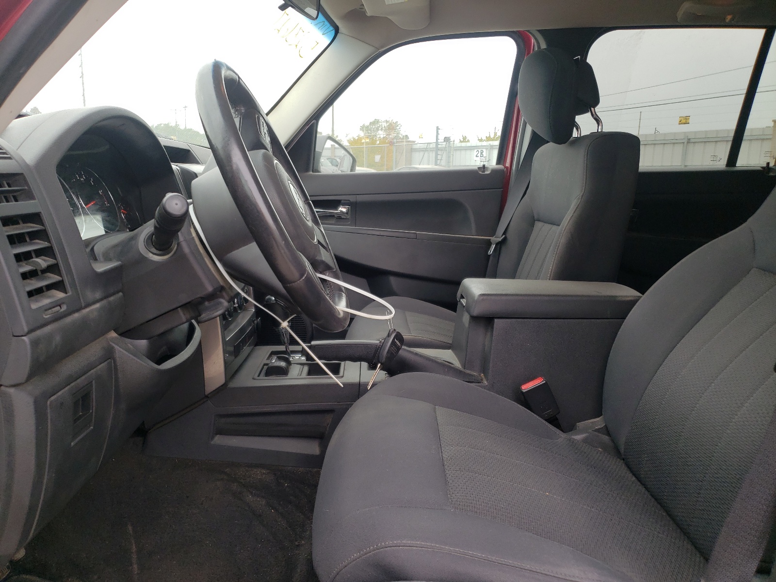 Photo 5 from auction – 2011 JEEP LIBERTY SP with VIN 1J4PN2GK9BW523627