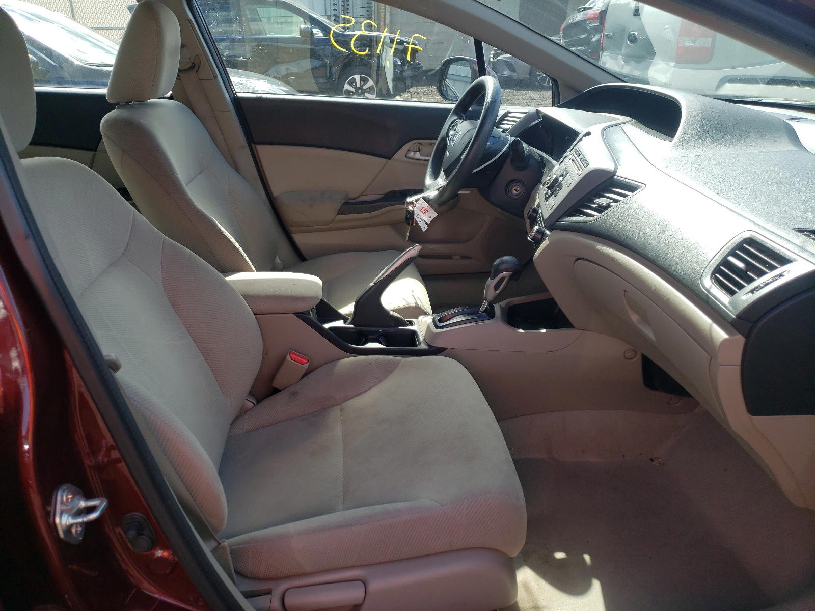 Photo 5 from auction – 2012 HONDA CIVIC LX with VIN 2HGFB2F52CH596216