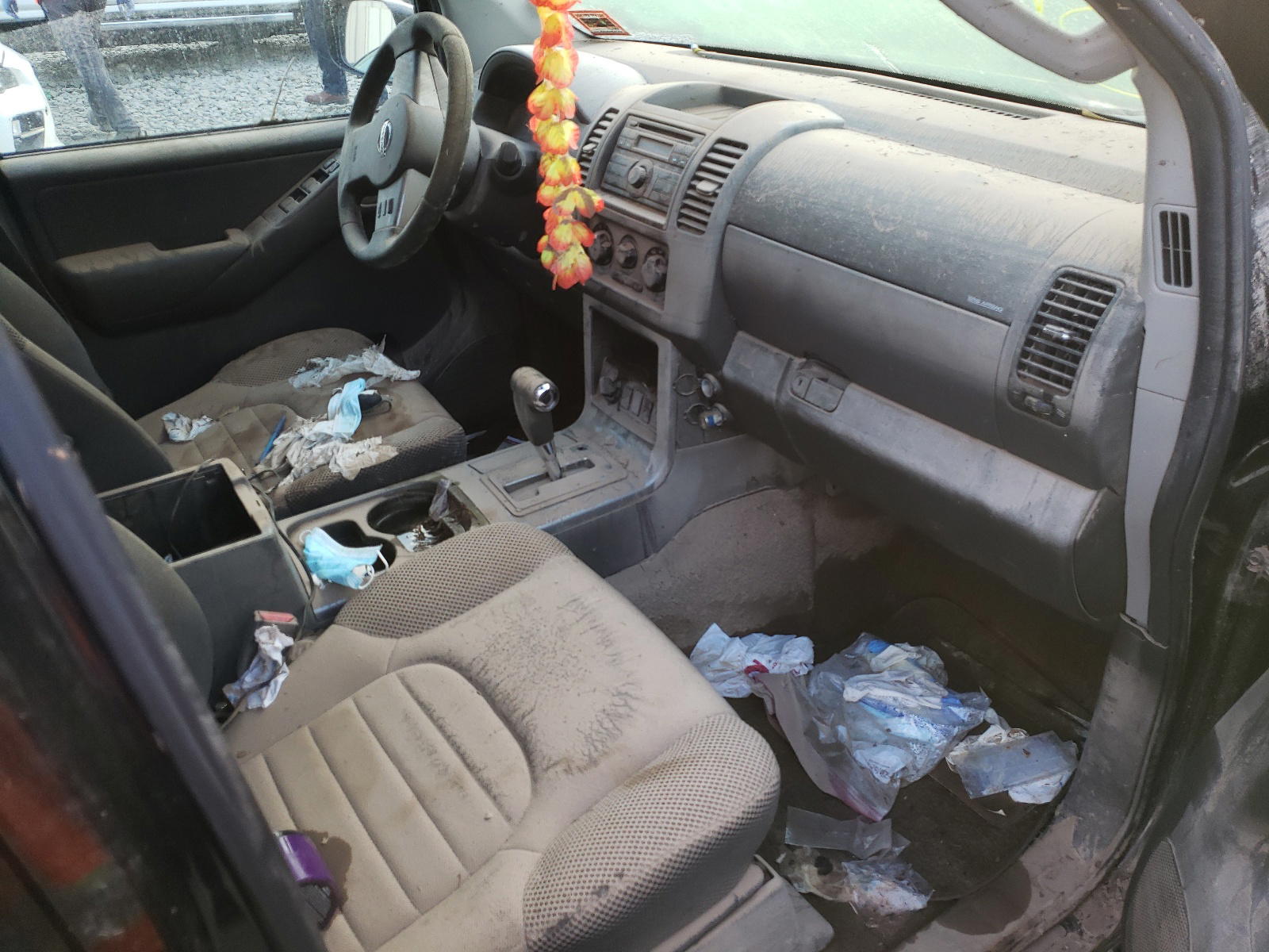 Photo 5 from auction – 2009 NISSAN PATHFINDER with VIN 5N1AR18B79C610331