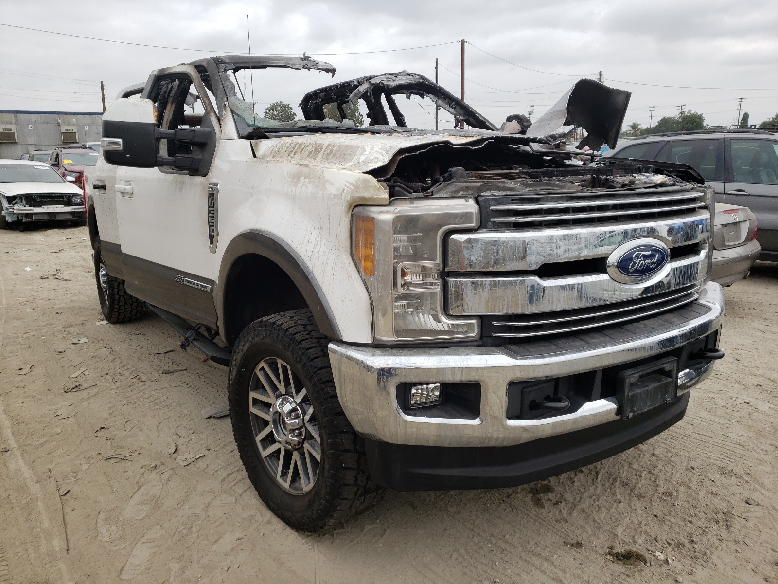 Photo 1 from auction – 2017 FORD F350 SUPER with VIN 1FT8W3BT8HEE46793