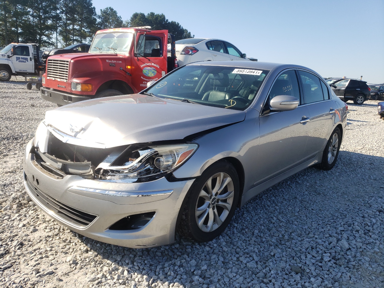 Photo 2 from auction – 2013 HYUNDAI GENESIS 3. with VIN KMHGC4DD4DU226708