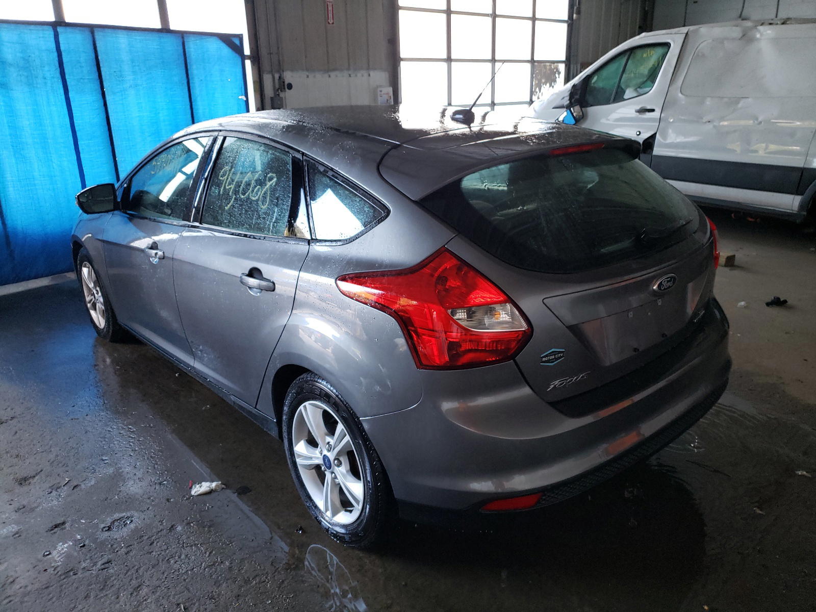 Photo 3 from auction – 2014 FORD FOCUS SE with VIN 1FADP3K29EL395286