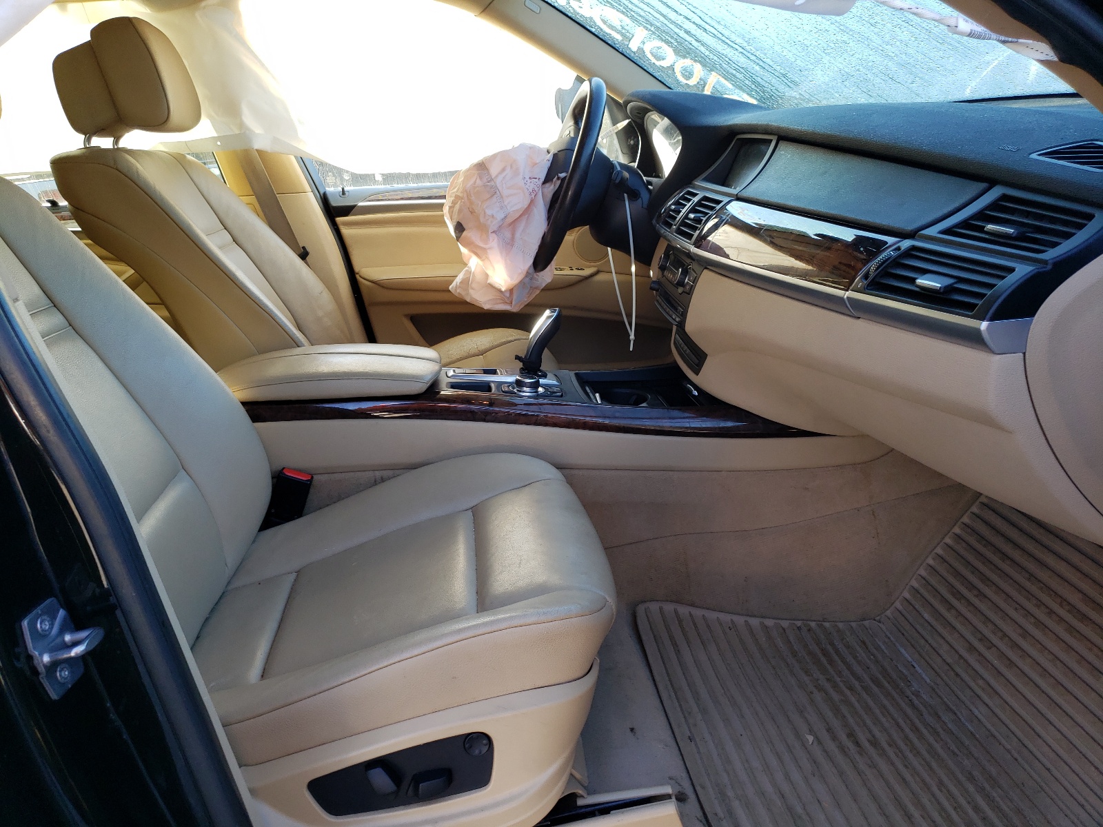 Photo 5 from auction – 2011 BMW X5 XDRIVE5 with VIN 5UXZV8C53BL421418