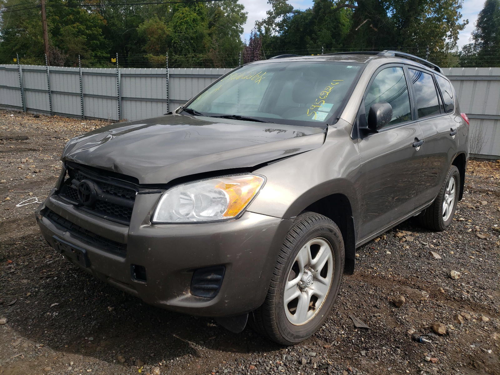 Photo 2 from auction – 2011 TOYOTA RAV4 with VIN 2T3BF4DV6BW149029