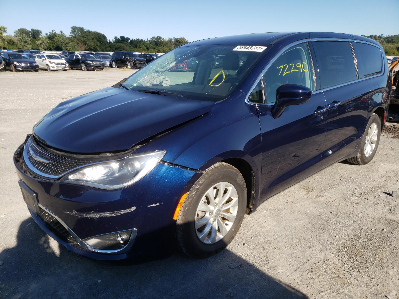 Photo 2 from auction – 2019 CHRYSLER PACIFICA T with VIN 2C4RC1FGXKR550369