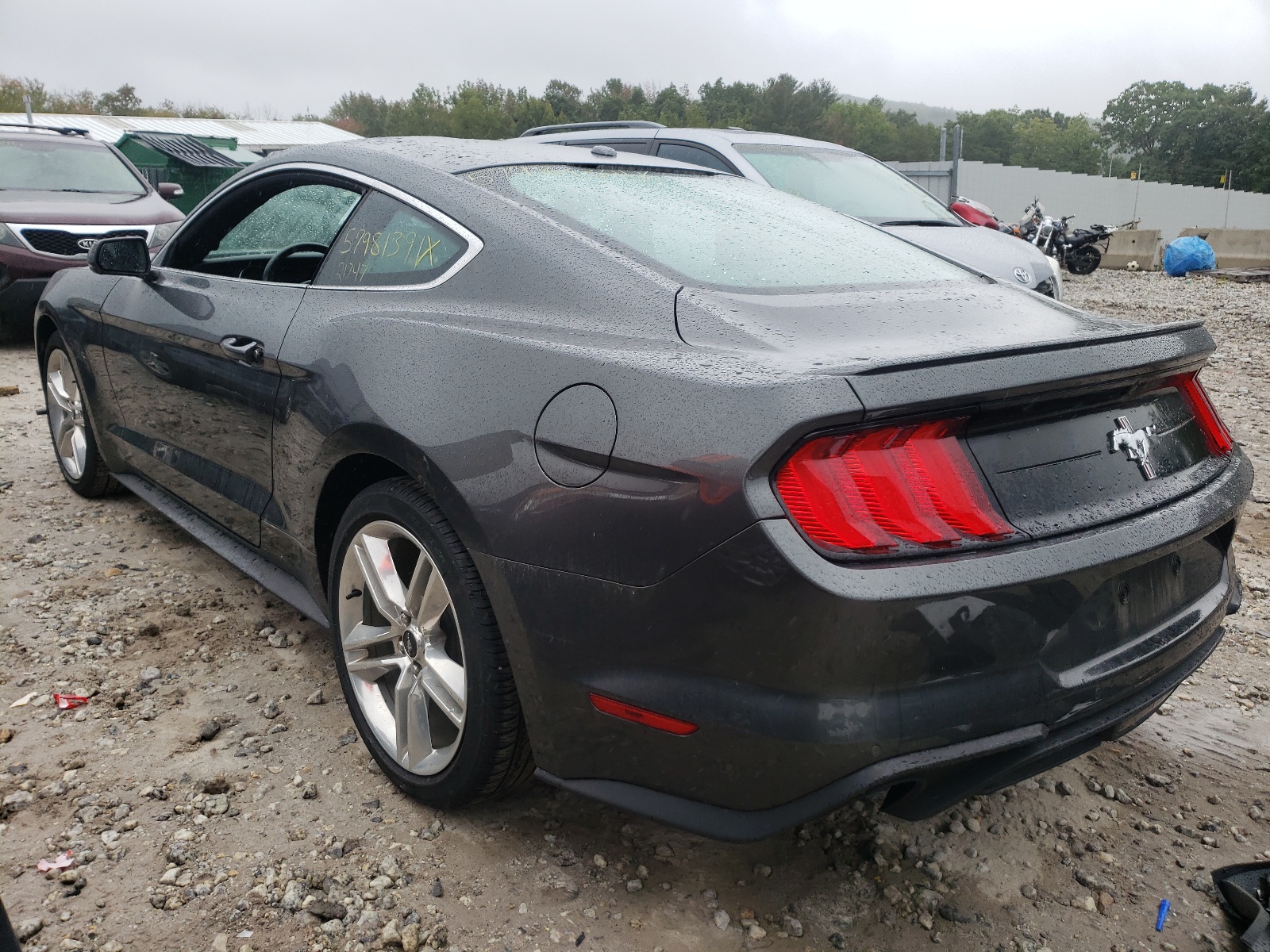 Photo 3 from auction – 2019 FORD MUSTANG with VIN 1FA6P8TH8K5124020