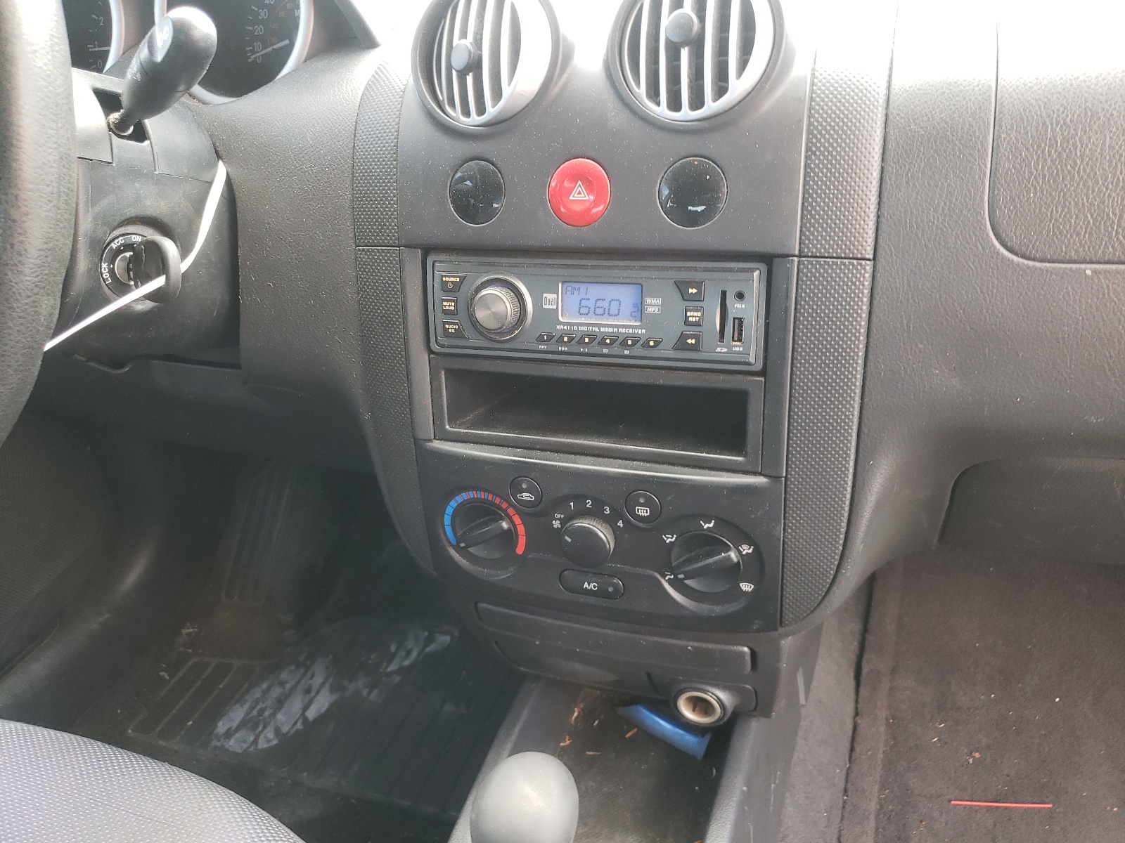 Photo 9 from auction – 2006 CHEVROLET AVEO LT with VIN KL1TG66626B522219