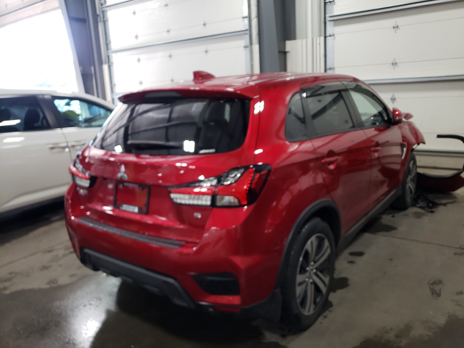 Photo 4 from auction – 2020 MITSUBISHI OUTLANDER with VIN JA4AR3AU5LU001696