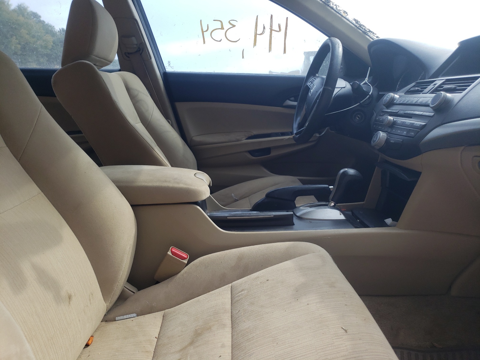 Photo 5 from auction – 2012 HONDA ACCORD LXP with VIN 1HGCP2F43CA156967