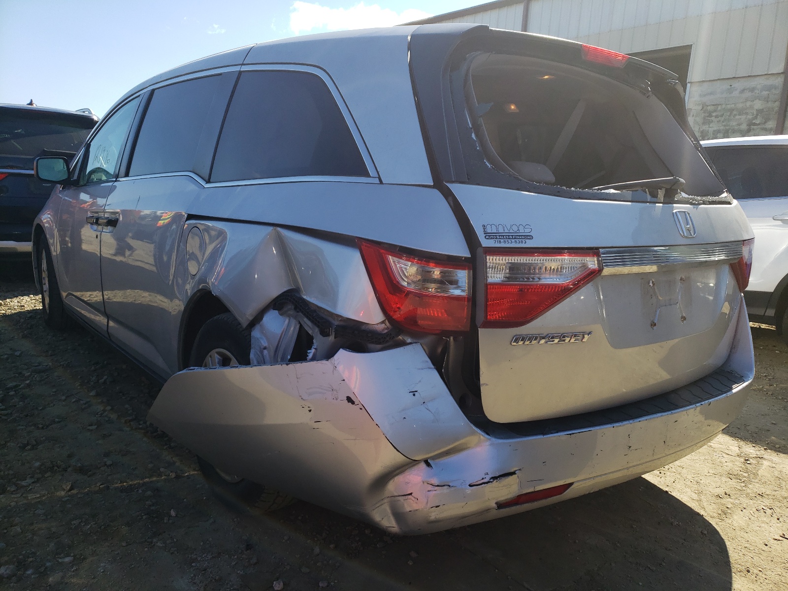 Photo 3 from auction – 2011 HONDA ODYSSEY LX with VIN 5FNRL5H23BB040756