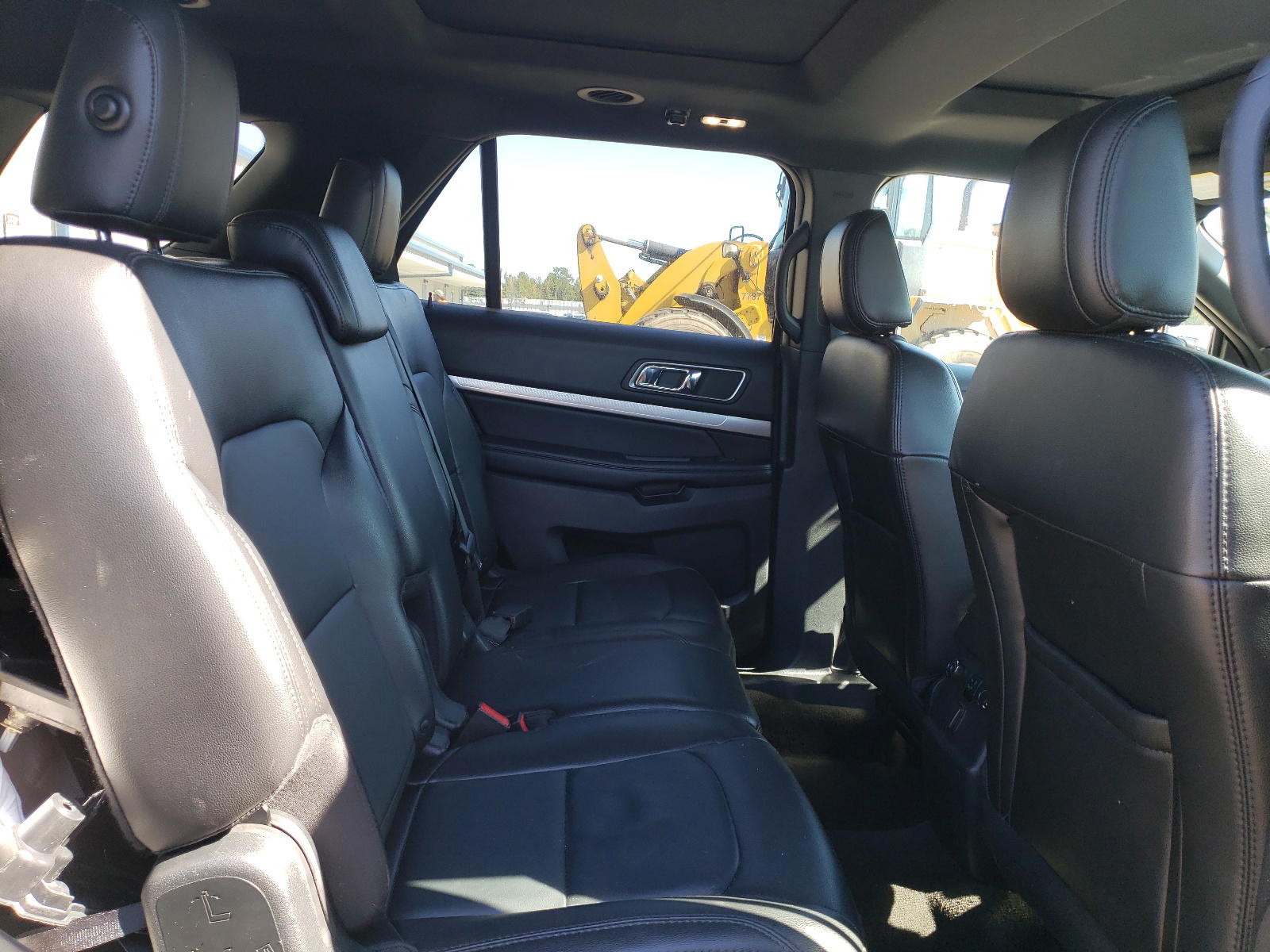 Photo 6 from auction – 2018 FORD EXPLORER X with VIN 1FM5K8D88JGB94151