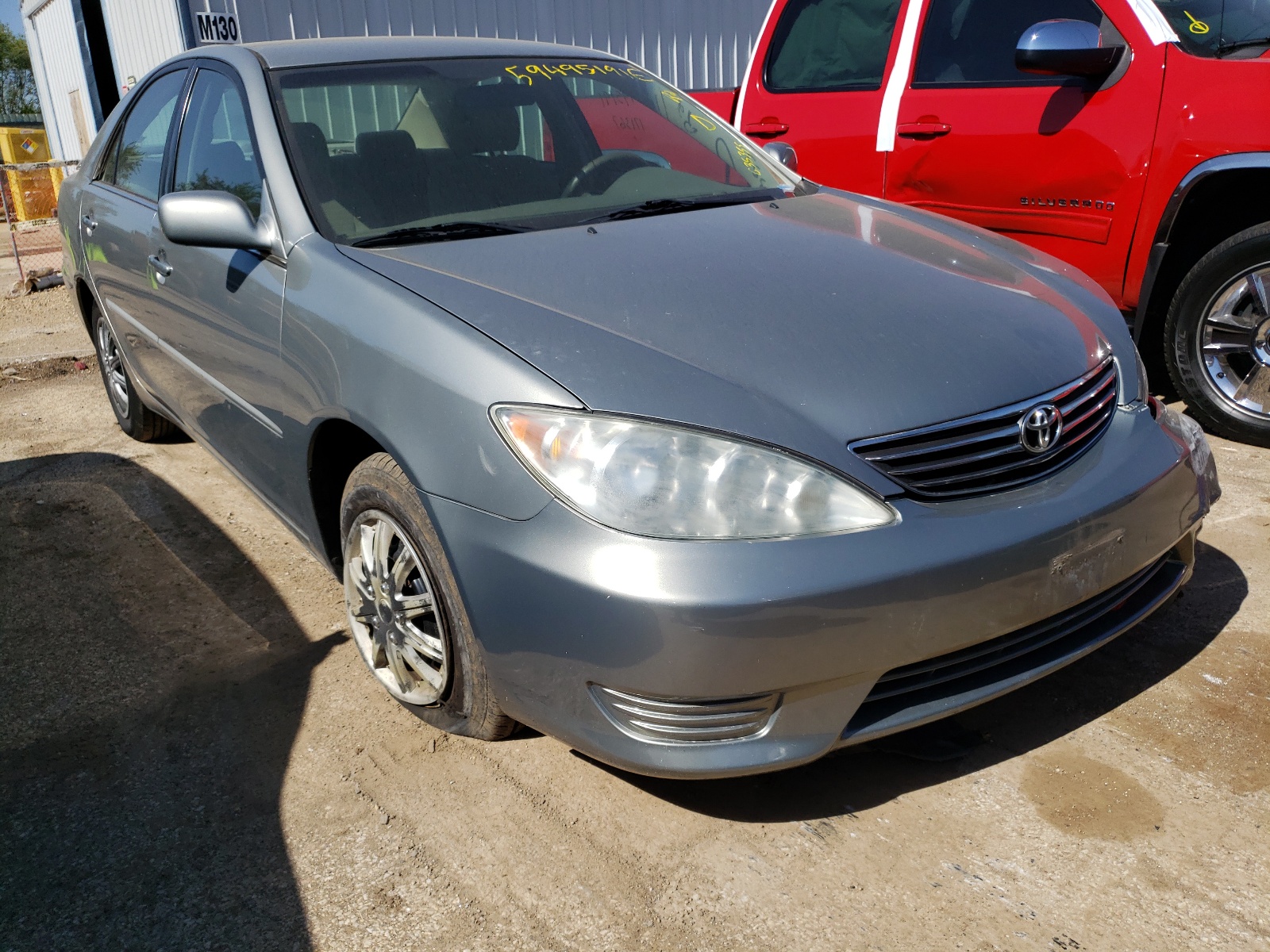Photo 1 from auction – 2005 TOYOTA CAMRY LE with VIN 4T1BE30K25U638355