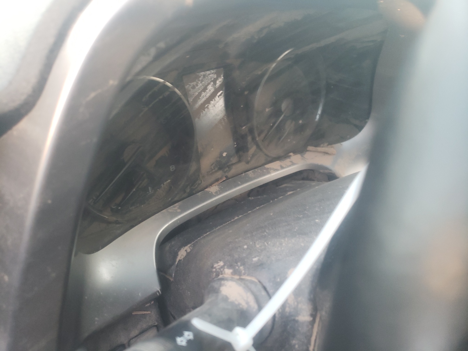 Photo 8 from auction – 2018 TOYOTA RAV4 ADVEN with VIN JTMRFREV7JJ232217