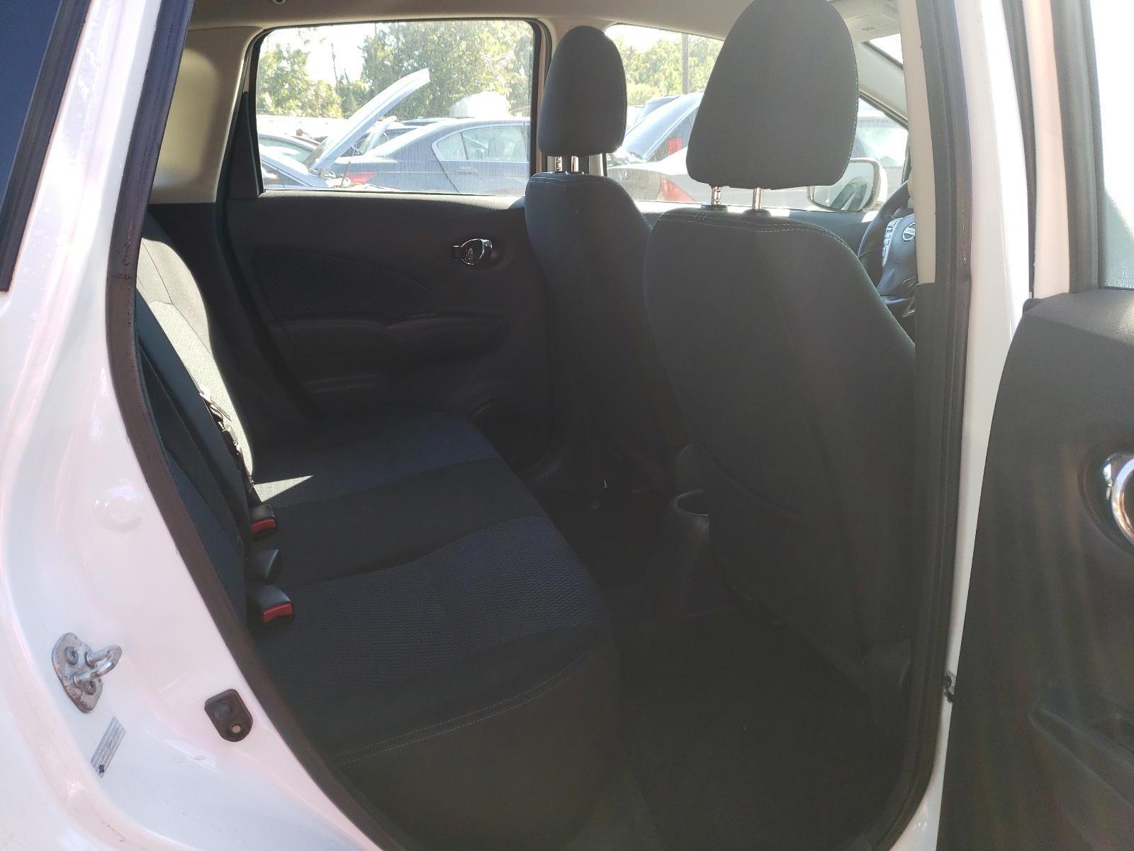 Photo 6 from auction – 2017 NISSAN VERSA NOTE with VIN 3N1CE2CP9HL366835