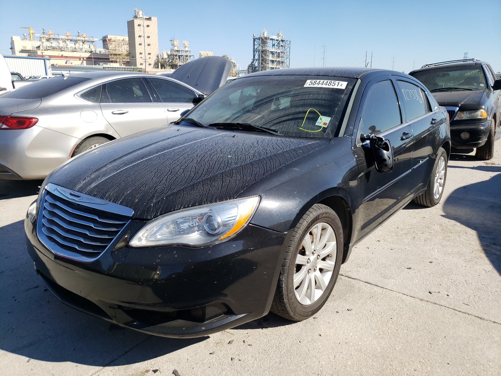 Photo 2 from auction – 2013 CHRYSLER 200 TOURIN with VIN 1C3CCBBBXDN732650