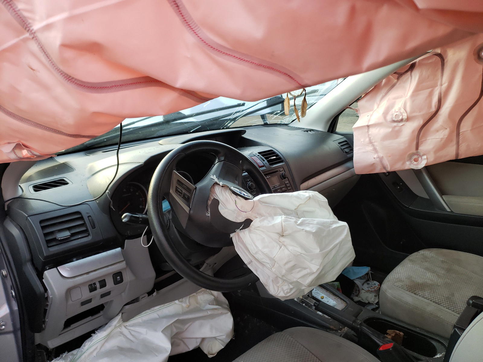 Photo 8 from auction – 2015 SUBARU FORESTER 2 with VIN JF2SJADC1FH420863