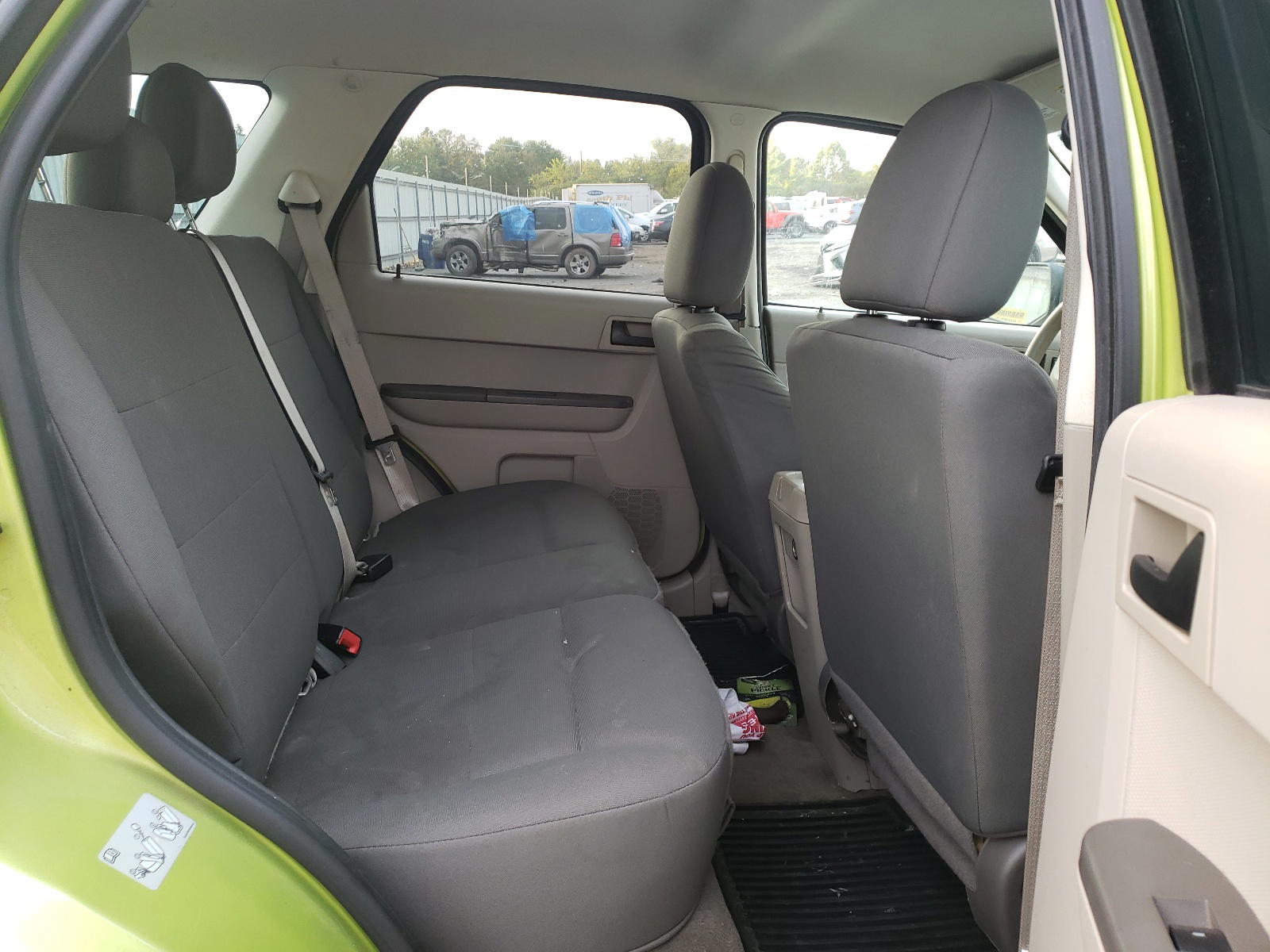 Photo 6 from auction – 2011 FORD ESCAPE XLS with VIN 1FMCU0C71BKC06084
