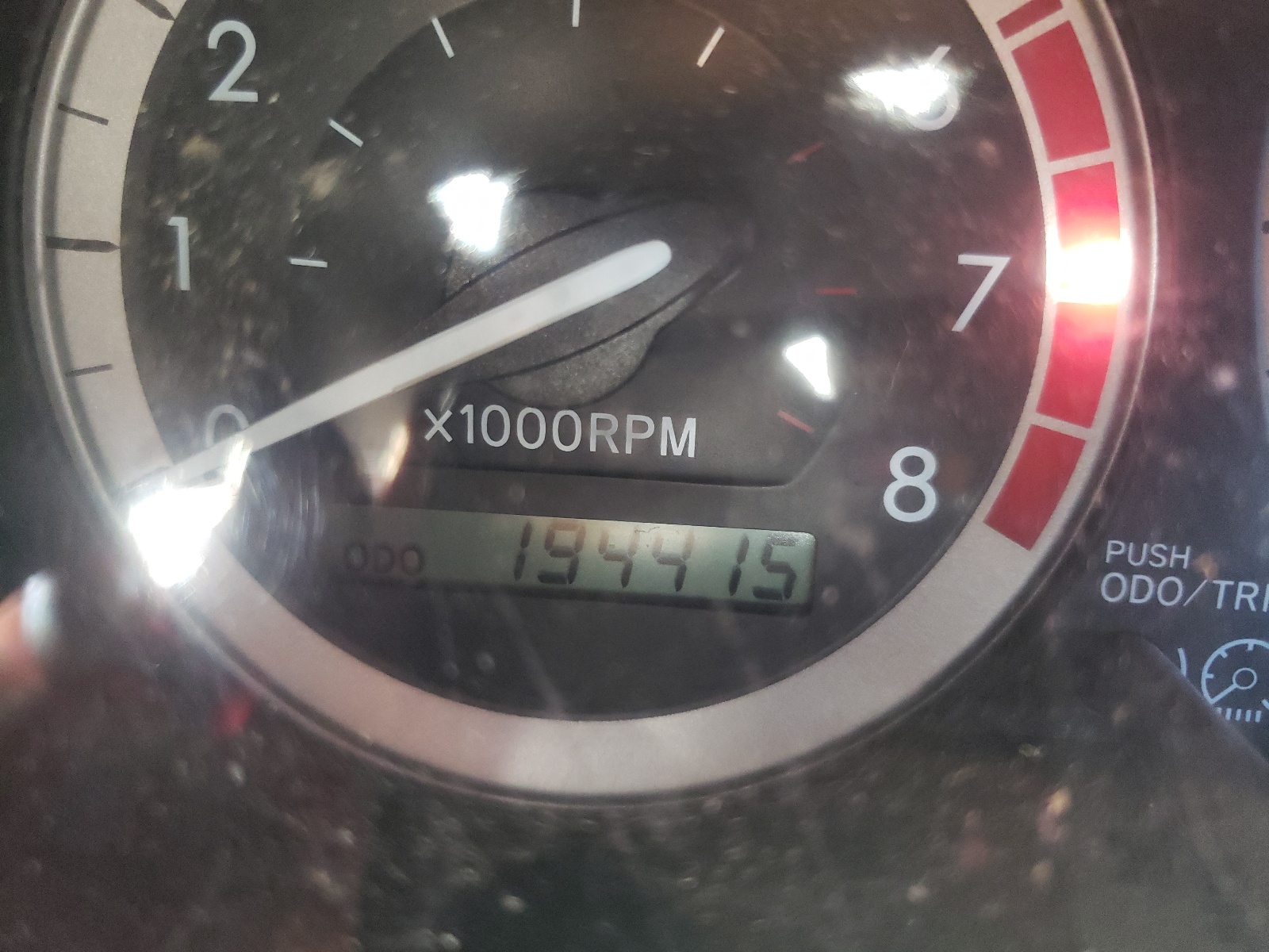 Photo 8 from auction – 2004 TOYOTA SIENNA with VIN 5TDZA23CX4S057511