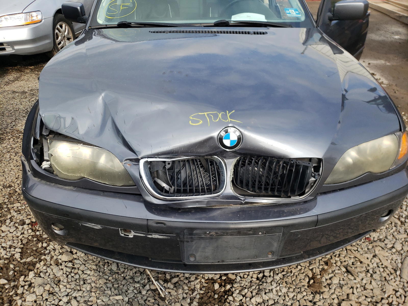 Photo 7 from auction – 2003 BMW 325 I with VIN WBAET37403NJ27715