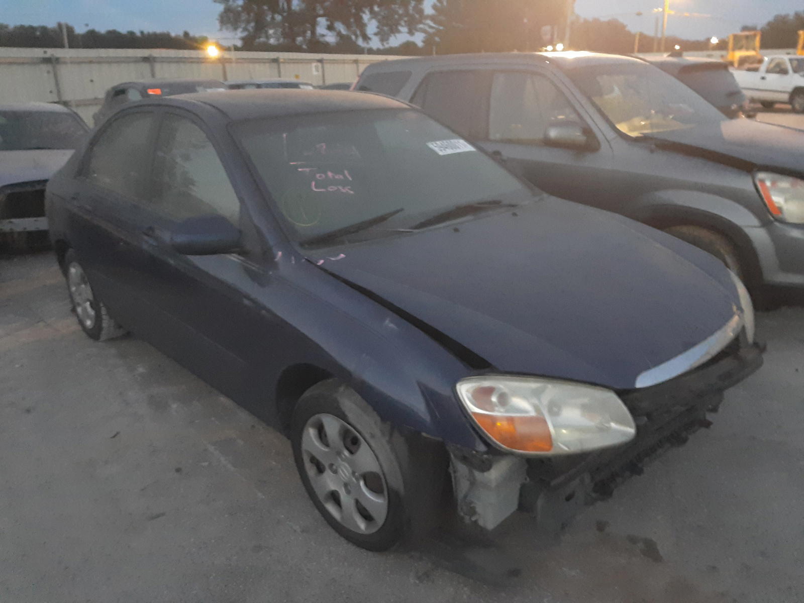 KIA SPECTRA EX 2008 with VIN KNAFE121685529536 - Photo from auction