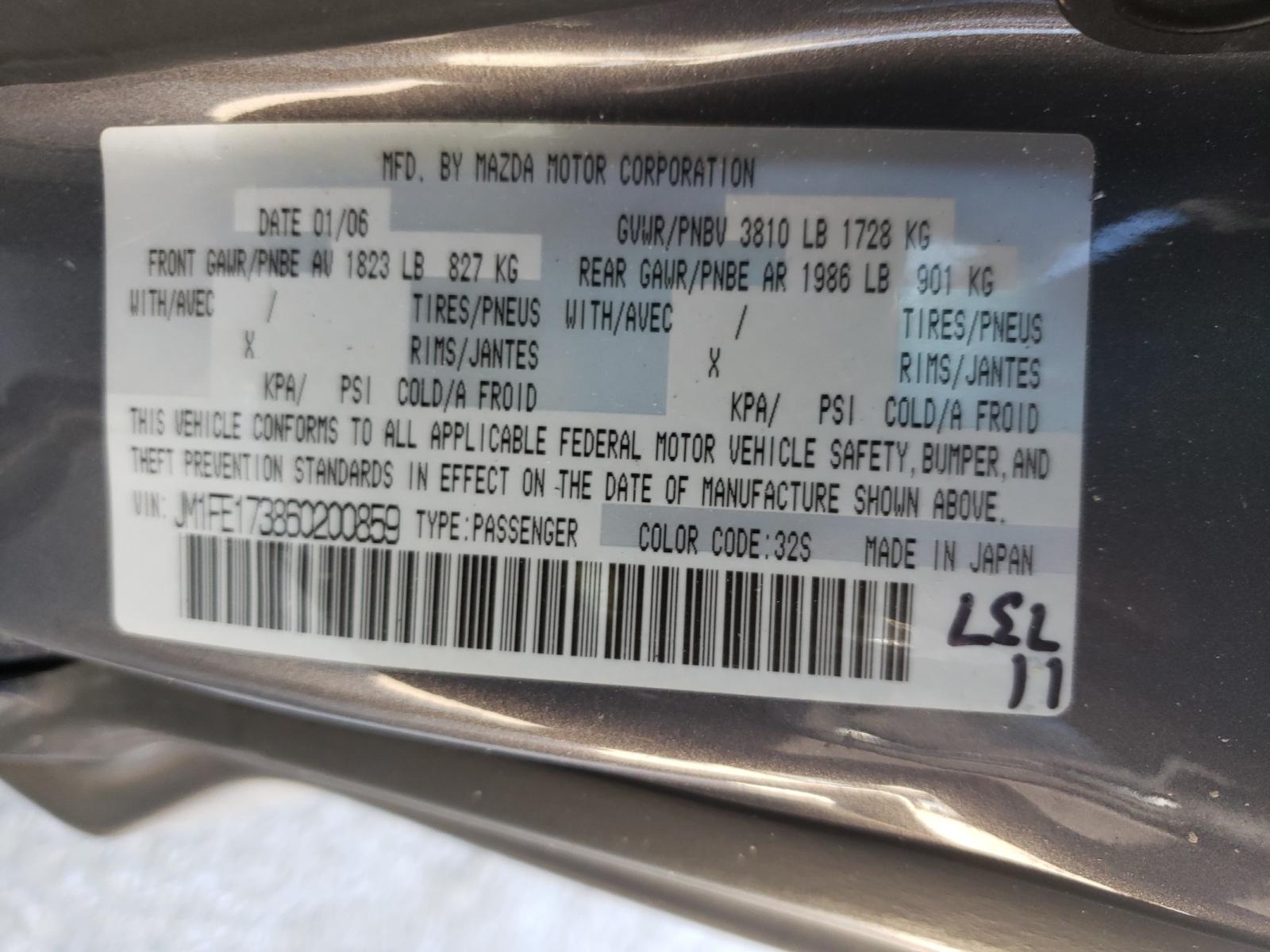 Photo 10 from auction – 2006 MAZDA RX8 with VIN JM1FE173860200859