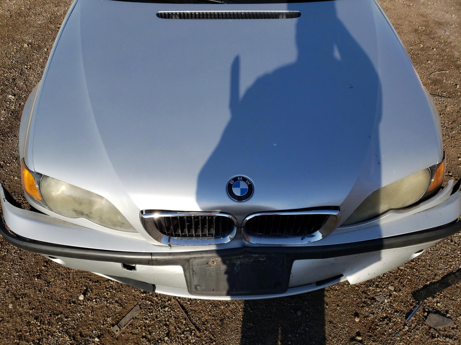 Photo 7 from auction – 2002 BMW 325 I with VIN WBAET37412NG80598