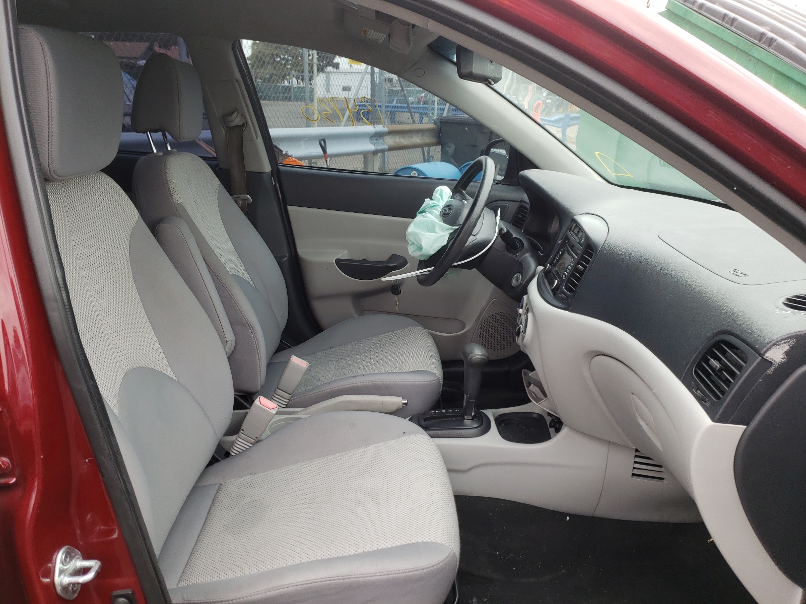Photo 5 from auction – 2011 HYUNDAI ACCENT GLS with VIN KMHCN4AC6BU597127