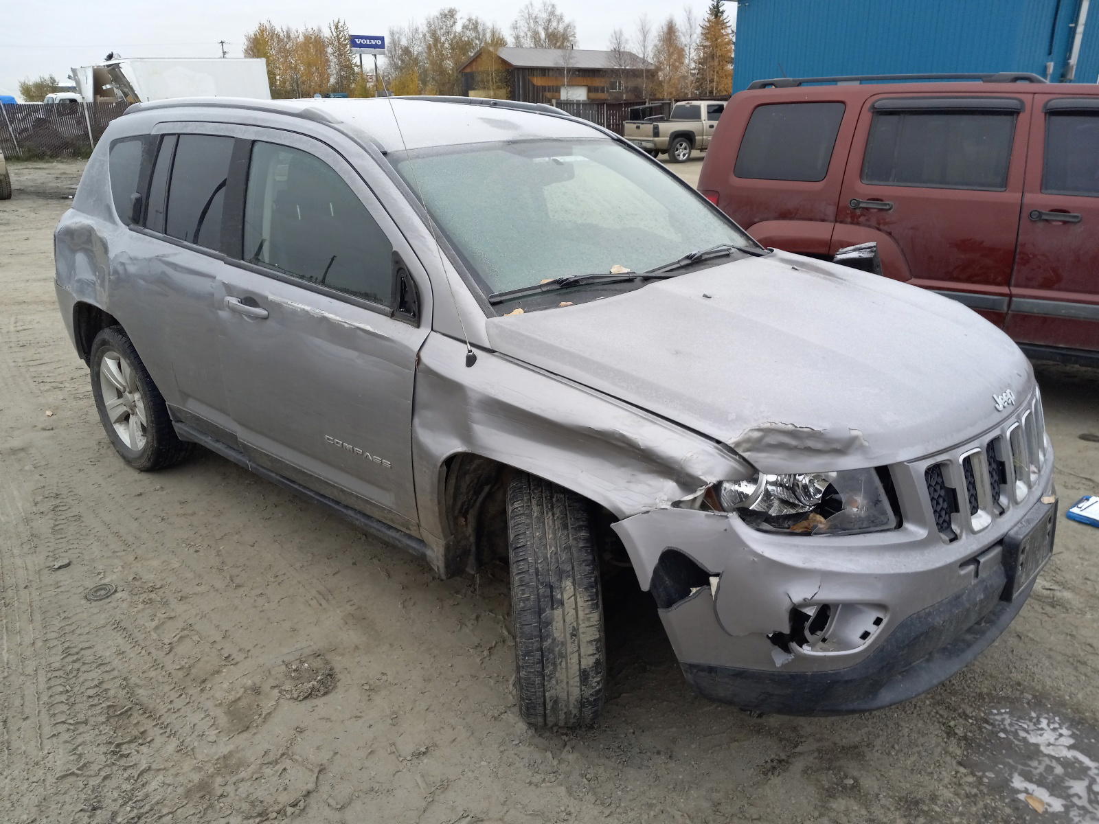 JEEP COMPASS SP 2016 with VIN 1C4NJDBB1GD598384 - Photo from auction