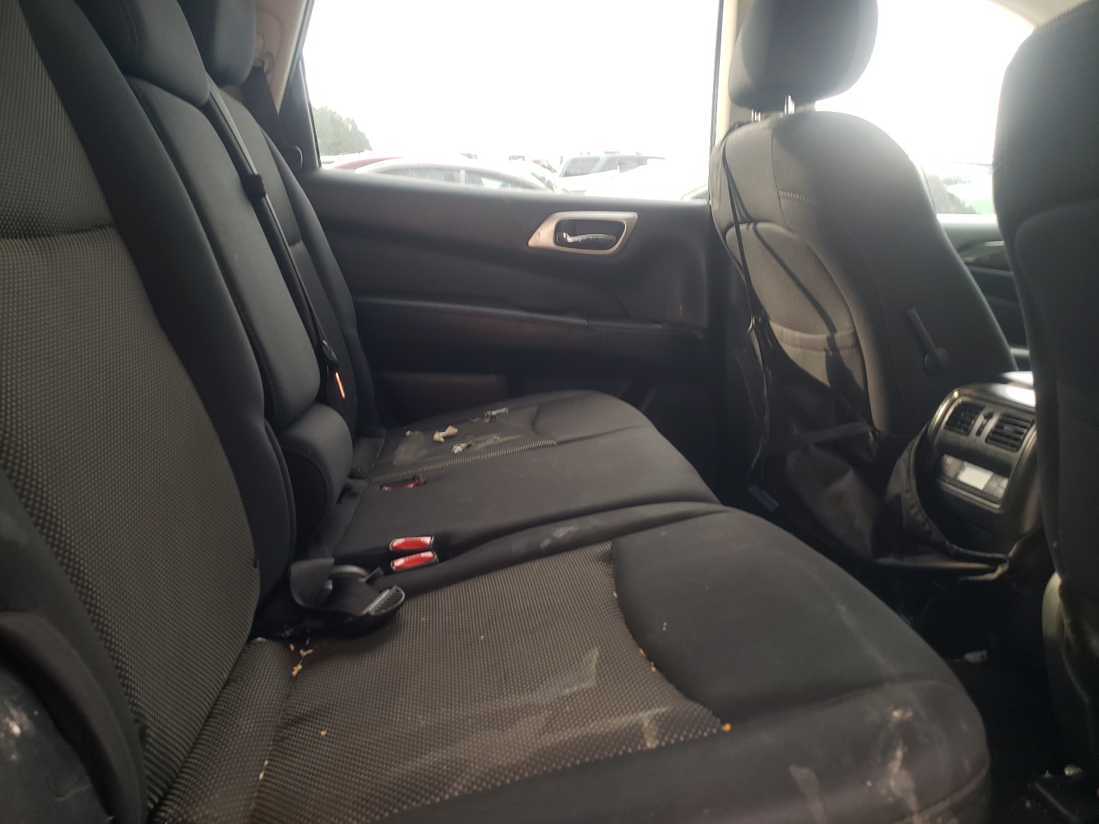 Photo 6 from auction – 2018 NISSAN PATHFINDER with VIN 5N1DR2MMXJC616428